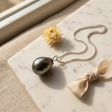Eccezionale: collana in argento e vera perla di Tahiti 8-9 mm