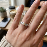 Anello in argento e perla bianca | Leane