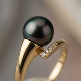 Anello- Perle di Tahiti- Rotonde 8-9 mm- Oro giallo- Diamanti