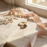 Anello- Perle di Tahiti- Rotonde 8-9 mm- Oro giallo- Diamanti