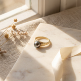 Anello in oro giallo con una magnifica perla di Tahiti | Melia