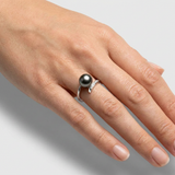 Anello- Perle di Tahiti- Diametro tondo 8-9 mm- Oro bianco- Diamanti