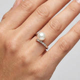 Anello- Perle Coltivate - Rotonde 8-9 mm Bianche- Oro Bianco- Diamanti