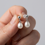 Orecchini in oro bianco e perle bianche | Abi