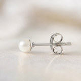 Orecchini - Bottone di perla d'acqua dolce coltivata 4-5 mm Bianca