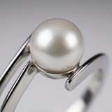 Anello- Perle coltivate d'acqua dolce- Diametro rotondo 7-8 mm Bianco- Misura 48 (EU)- Oro bianco