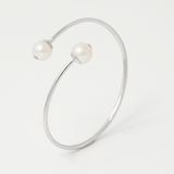 Bracciale rigido in argento e vere perle coltivate bianche | Katalia