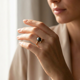 Anello- Perle coltivate d'acqua dolce- Diametro rotondo 8-9 mm Nero Tahiti- Oro giallo- Diamanti