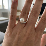 Anello- Perle Coltivate - Rotonde 8-9 mm Bianche- Oro Bianco- Diamanti