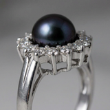 Anello in argento e perla nera | Luana