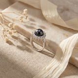 Anello in argento e perla nera | Luana