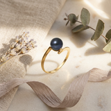 Anello- Perle coltivate d'acqua dolce- Diametro rotondo 7-8 mm Nero Tahiti- Misura 48 (EU)- Oro giallo