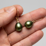 Orecchini - Perle coltivate d'acqua dolce - Diametro pera 9-10 mm Verde intenso - Gioielli da donna - Oro giallo